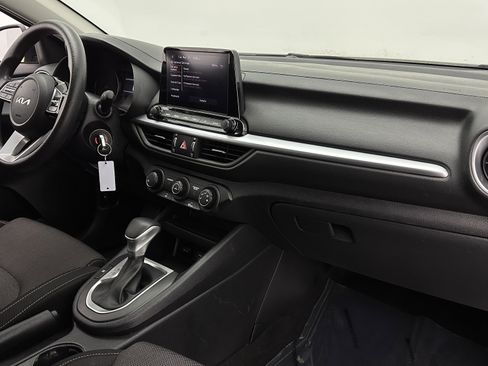 Used 2024 Kia Forte LXS image 30