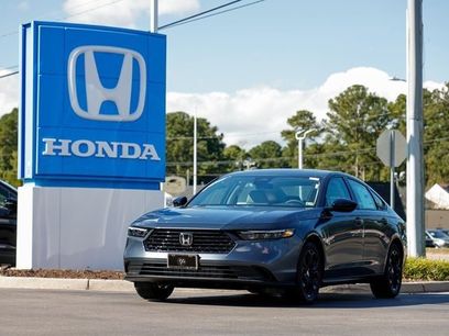 New 2025 Honda Accord SE
