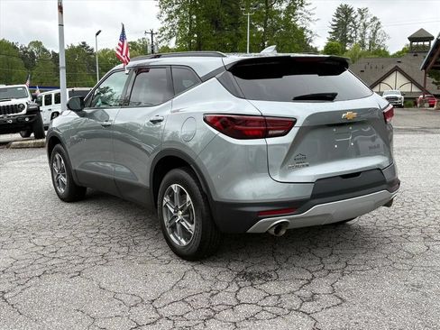 Used 2024 Chevrolet Blazer LT w/ Convenience Package FWD image 7