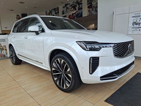 Certified 2026 Volvo XC90 T8 Plus w/ Protection Package Premier AWD/4WD image 1