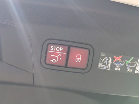 New 2026 Mercedes-Benz GLE 450 4MATIC Coupe image 13