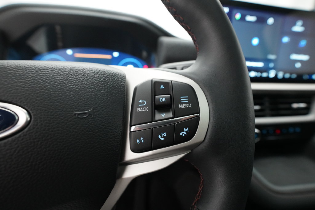Used 2026 Ford Explorer Active w/ Active Comfort Package AWD/4WD image 19