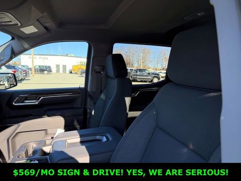 New 2026 GMC Sierra 1500 Elevation image 11