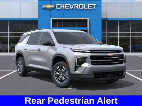 New 2026 Chevrolet Traverse LT w/ Driver Confidence Package image 8