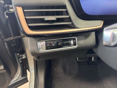 Used 2025 Buick Envision Sport Touring image 16