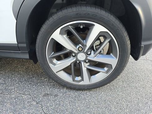 Used 2021 Hyundai Kona Ultimate image 12