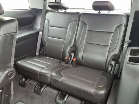 Used 2020 GMC Acadia SLT w/ Premium Package image 14