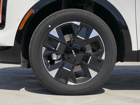 New 2026 Kia Sportage SX Prestige image 11