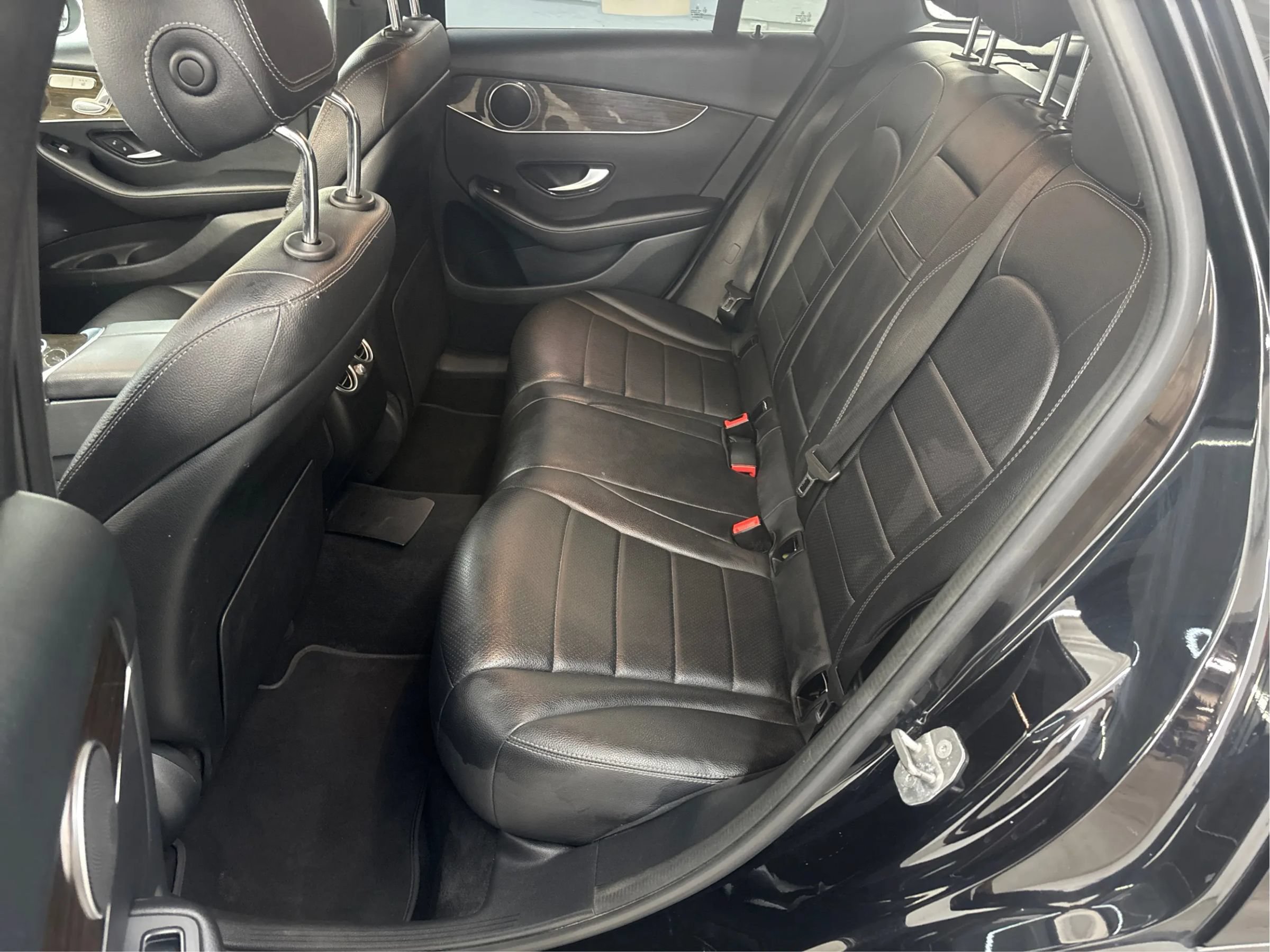 Used 2020 Mercedes-Benz GLC 300 4MATIC image 14