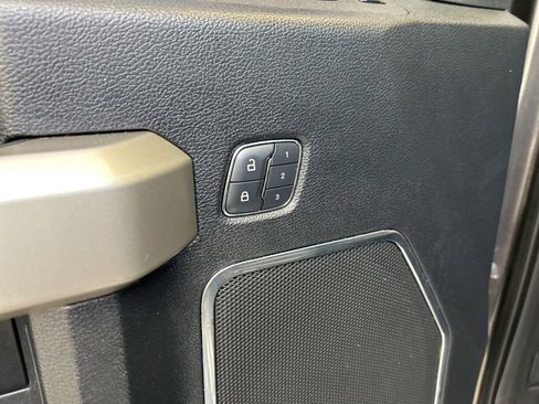 Used 2017 Ford F250 Lariat w/ Lariat Ultimate Package image 43