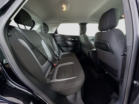 Used 2023 Chevrolet TrailBlazer LS FWD image 28