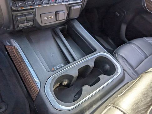 Used 2019 Chevrolet Silverado 1500 High Country w/ Technology Package AWD/4WD image 26