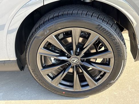 New 2026 Lexus RX 350 AWD image 31