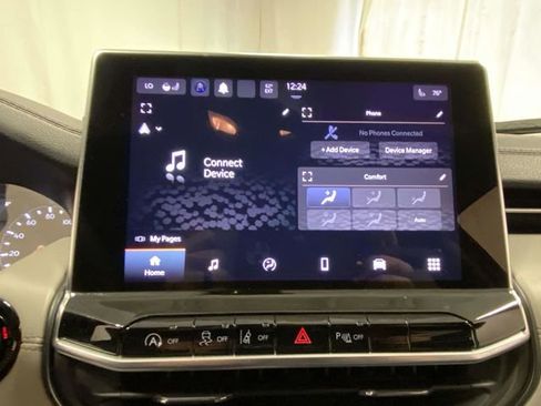 Used 2024 Jeep Compass Limited image 15