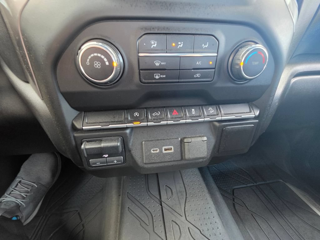 Used 2021 Chevrolet Silverado 1500 Custom Trail Boss AWD/4WD image 24