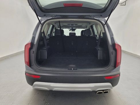 Used 2020 Kia Telluride S w/ S 8 Passenger Seating Package FWD image 29