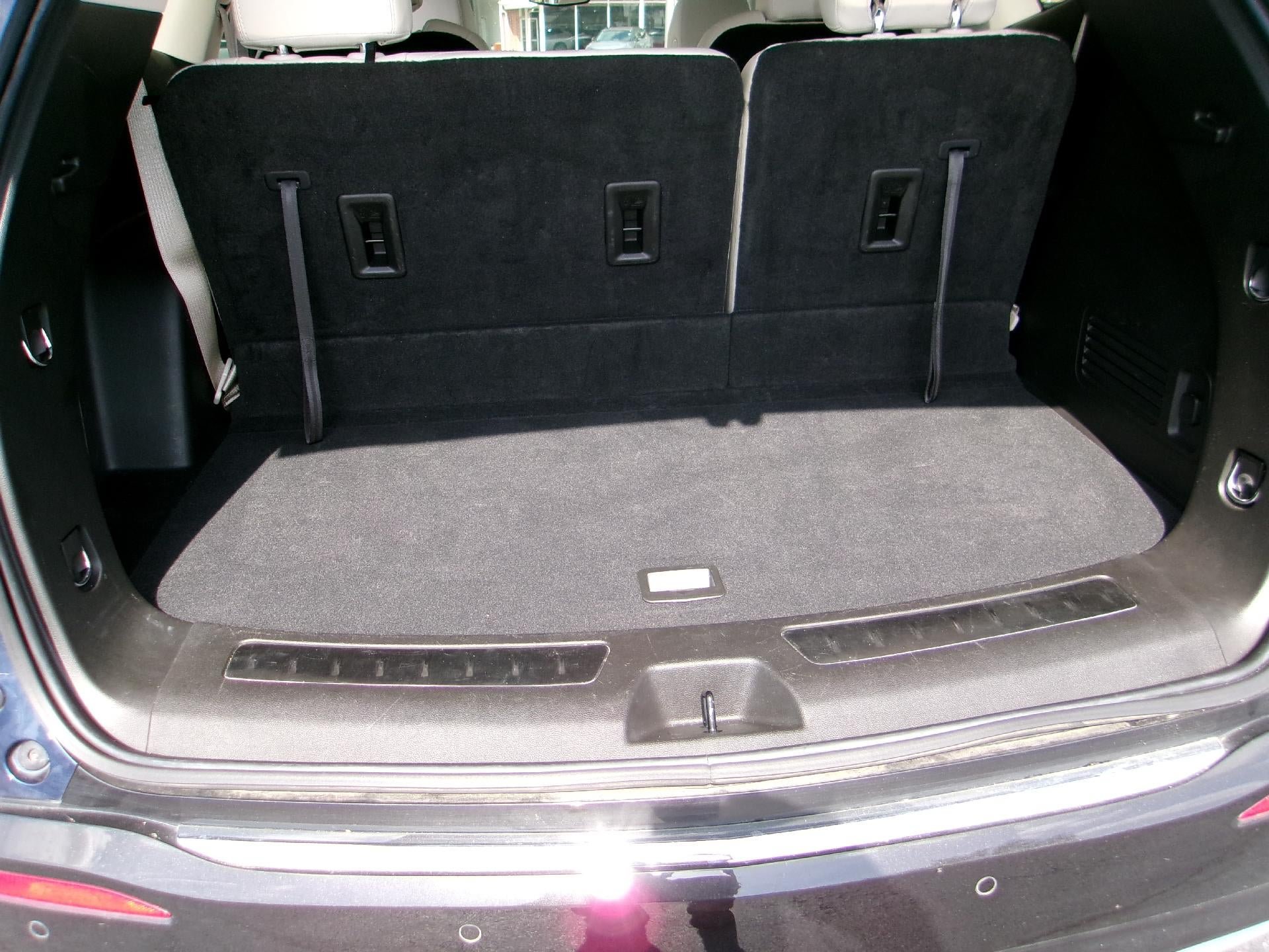 Used 2023 Buick Enclave Essence w/ Experience Buick Package FWD image 11