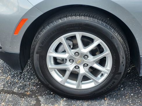 Used 2024 Chevrolet Equinox LT FWD image 9