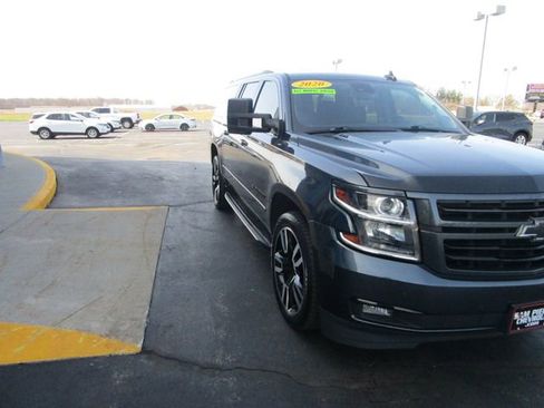 Used 2020 Chevrolet Suburban Premier image 7