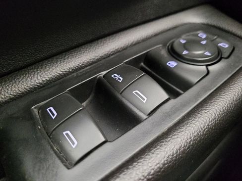 Used 2018 GMC Terrain SLE image 27