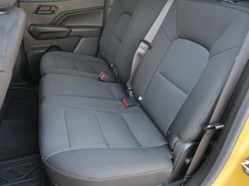 Used 2023 Chevrolet Colorado Trail Boss w/ Technology Package image 30