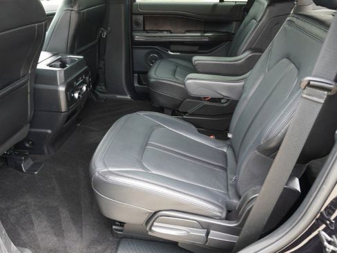 Used 2019 Ford Expedition Limited w/ Equipment Group 302A RWD image 31
