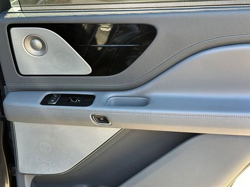 Used 2020 Lincoln Aviator Grand Touring w/ Equipment Group 301A image 16