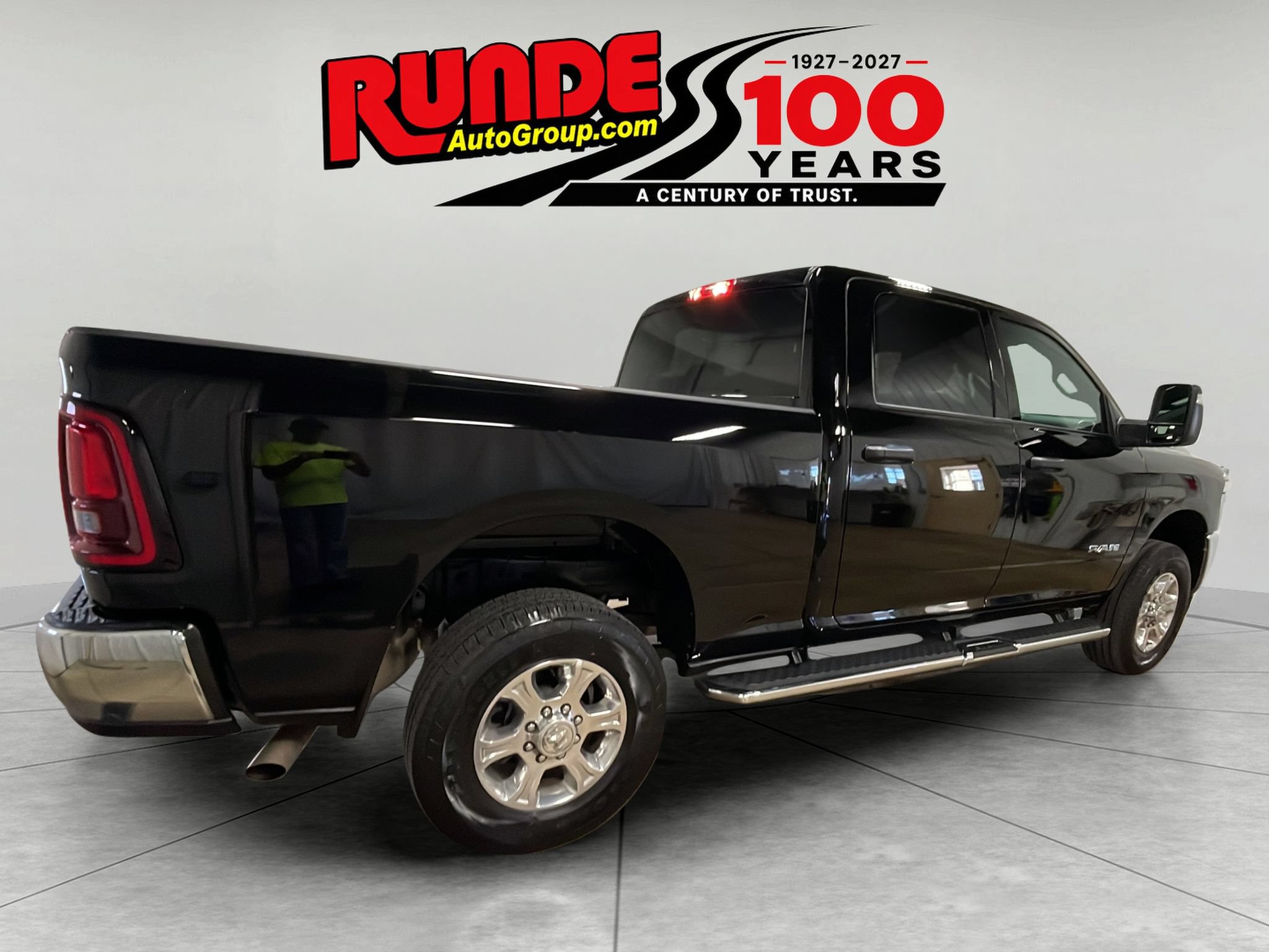 Used 2026 RAM 2500 Big Horn AWD/4WD image 4
