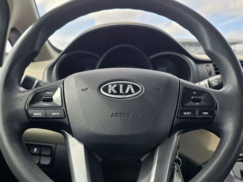 Used 2013 Kia Rio LX FWD image 22