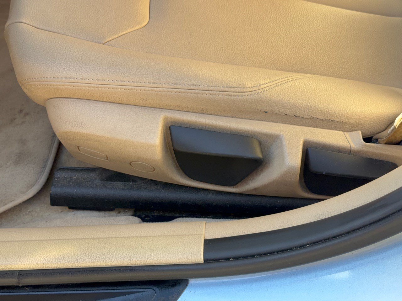 Used 2014 BMW 320i Sedan RWD image 16