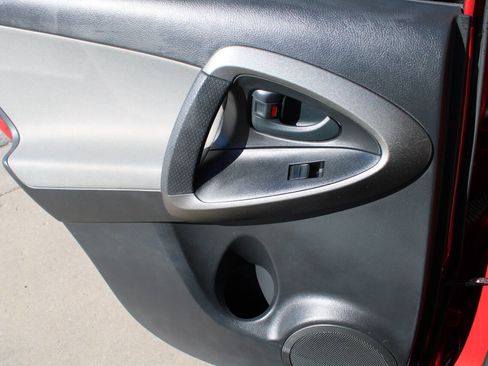 Used 2010 Toyota RAV4 4WD image 10