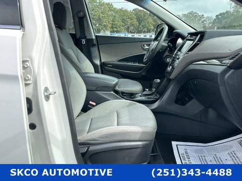 Used 2018 Hyundai Santa Fe SE w/ Cargo Package image 13