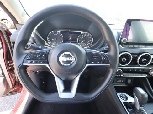 Used 2024 Nissan Sentra SV FWD image 17