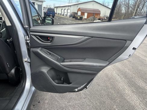 Used 2018 Subaru Crosstrek 2.0i image 17