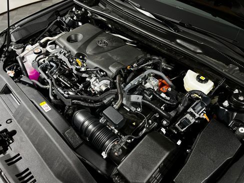 Certified 2025 Toyota Camry LE FWD image 11