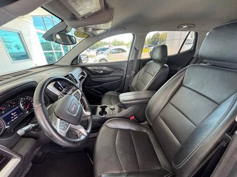 Used 2023 GMC Terrain SLT image 12