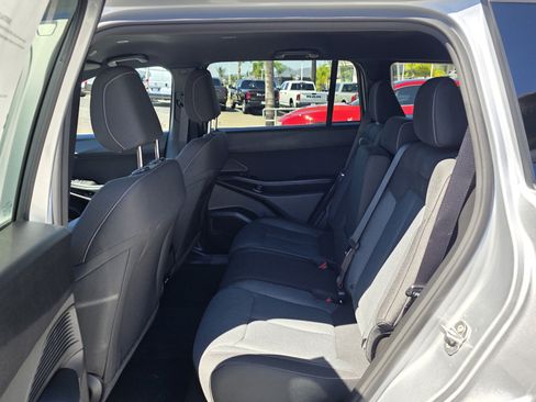 New 2026 Jeep Cherokee Laredo AWD/4WD image 13