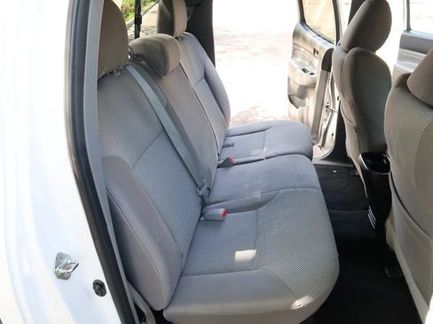 Used 2015 Toyota Tacoma 4x4 Double Cab w/ TRD Sport Package image 19