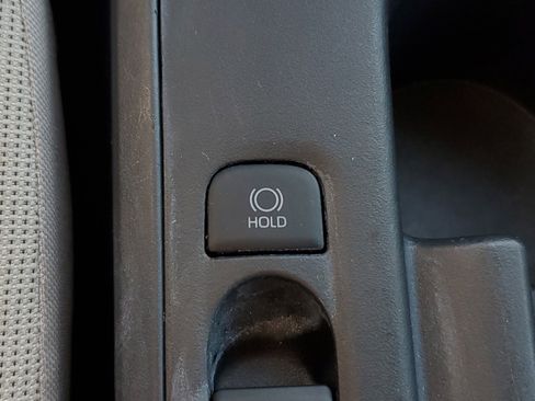 Certified 2025 Toyota Corolla LE image 28