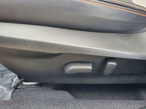 Used 2023 Subaru Crosstrek 2.5i Limited w/ Moonroof Package image 18