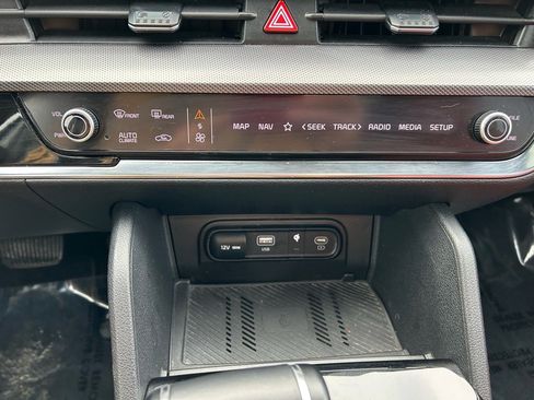 Used 2023 Kia Sportage SX image 31