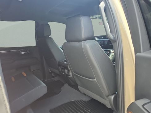 Used 2023 GMC Sierra 1500 AT4 w/ Technology Package AWD/4WD image 25
