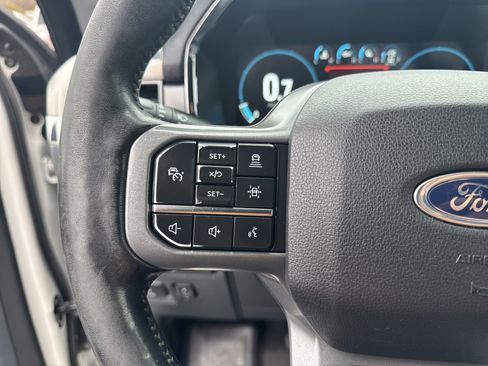 Used 2022 Ford F150 Lariat w/ Equipment Group 502A High image 33