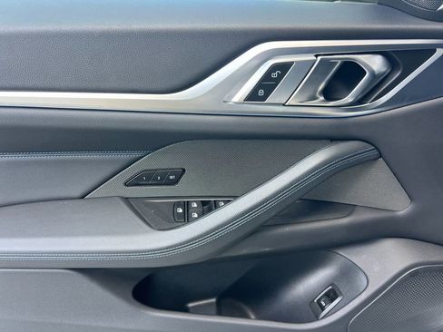 Used 2023 BMW i4 eDrive40 w/ M Sport Package image 11