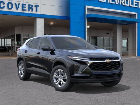 New 2026 Chevrolet Trax LS FWD image 7