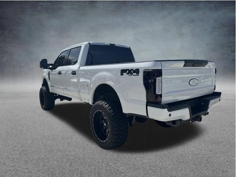 Used 2019 Ford F250 XLT w/ XLT Value Package AWD/4WD image 13