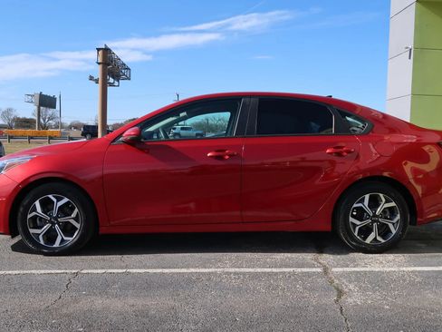 Used 2019 Kia Forte LXS image 7