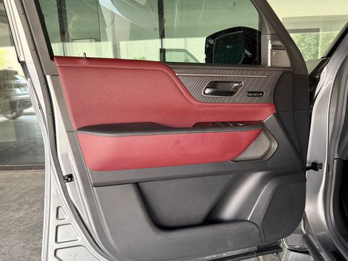 Used 2025 INFINITI QX80 Autograph w/ Autograph Exterior Package image 22