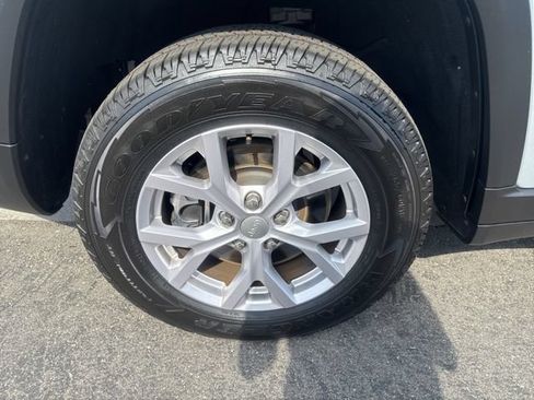 Certified 2022 Jeep Grand Cherokee L Limited AWD/4WD image 35