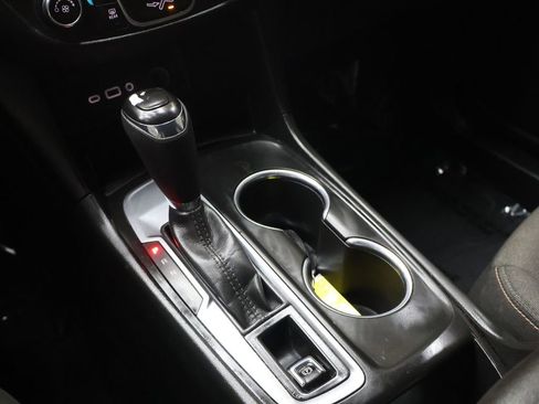 Used 2020 Chevrolet Equinox LT image 24